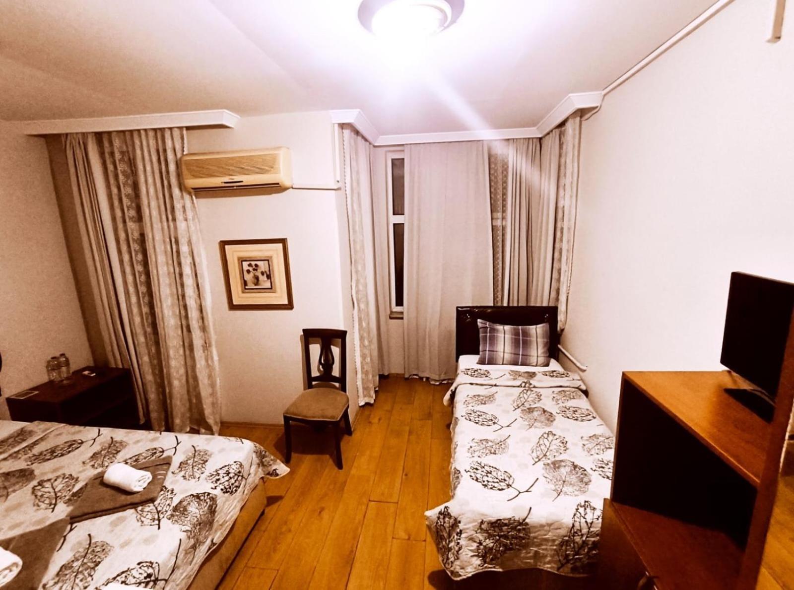 Hotel Acar อิสตันบูล ภายนอก รูปภาพ